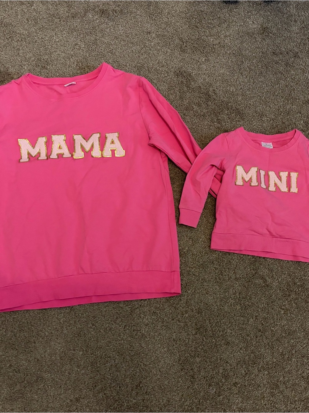 Matching Pink "MAMA" & "MINI" Sweatshirt Set